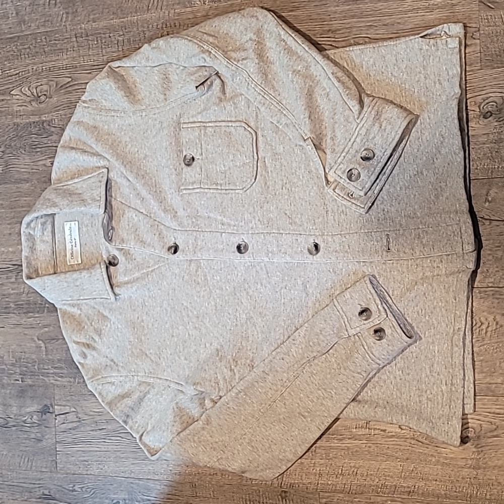 Official Generale Paris 6E Men's Medium button up sweater. (Fits like a large.)